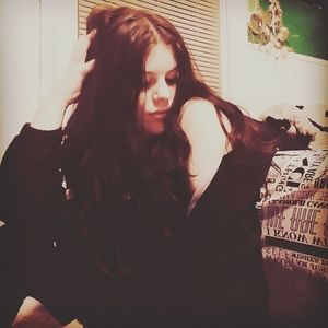 Meet your Posher, Tarina